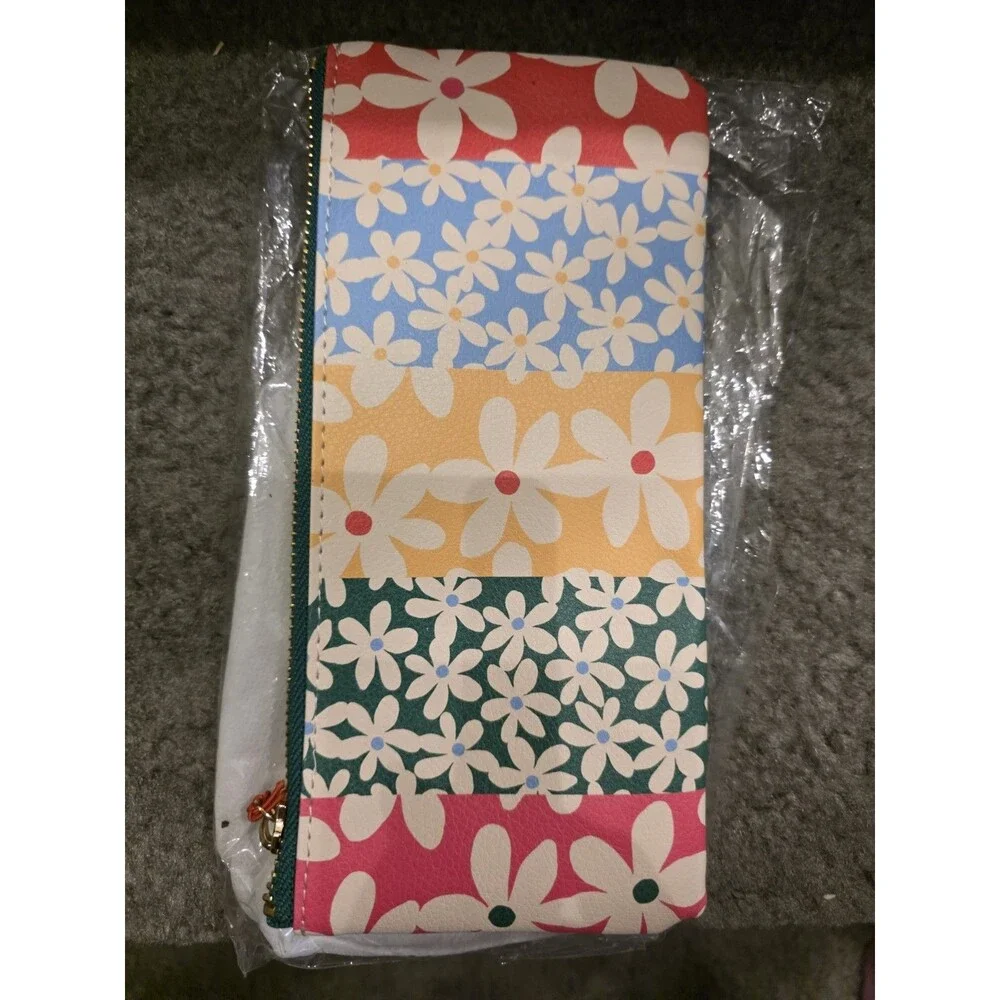 NWT Bando Pencil Pouch With Floral Design Gold Zipper/Cosmetics Bag